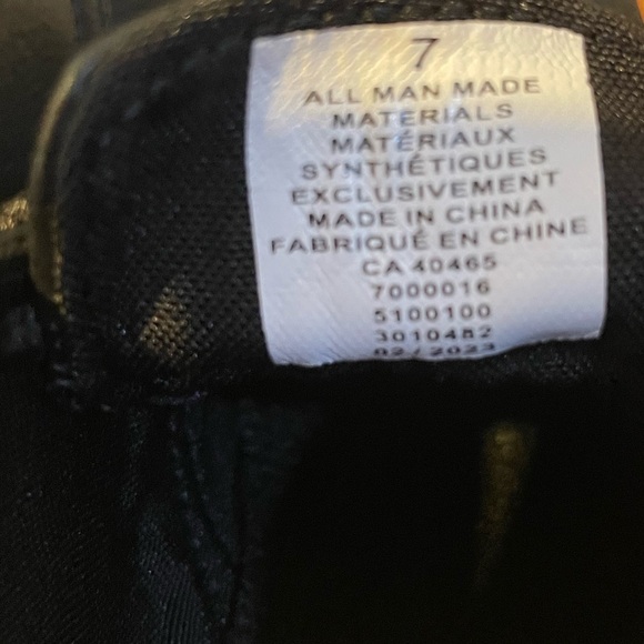 Children’s Place Toddler Boys Lace Up Boots - Black - Picture 4 of 5